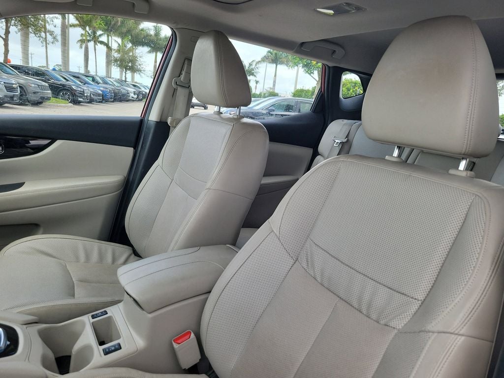 2022 Nissan Rogue Sport SL