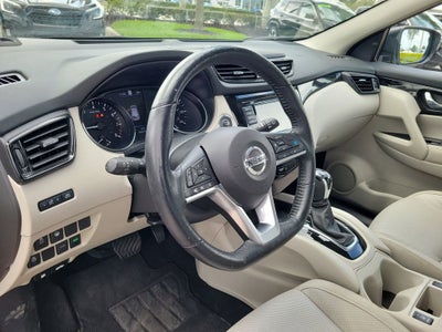 2022 Nissan Rogue Sport SL