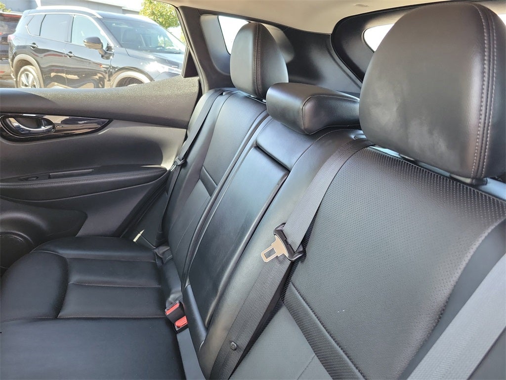 2022 Nissan Rogue Sport SL