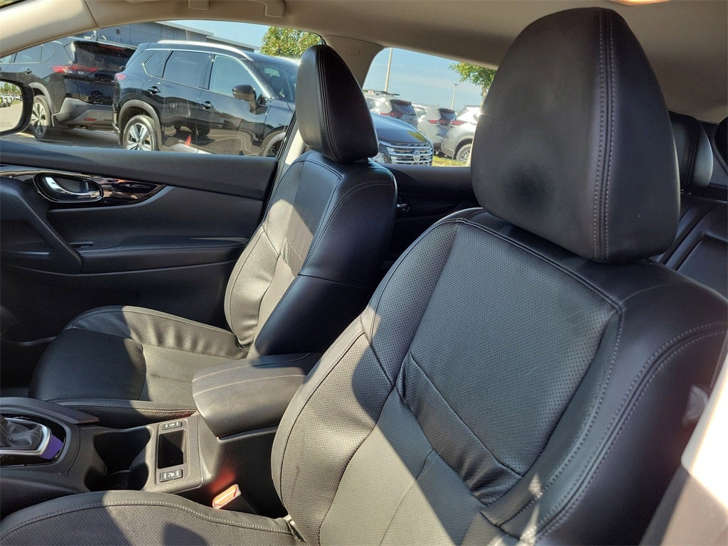 2022 Nissan Rogue Sport SL