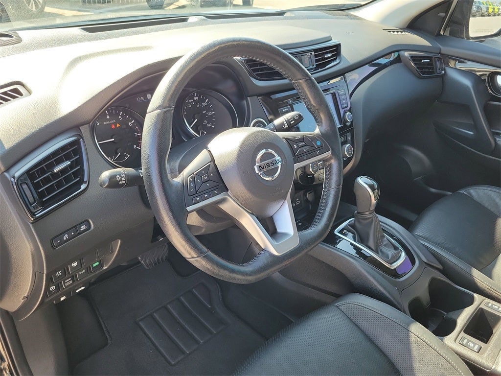 2022 Nissan Rogue Sport SL