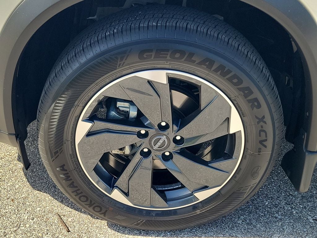 2025 Nissan Rogue SV
