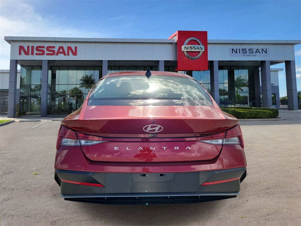 2025 Hyundai Elantra SEL Convenience