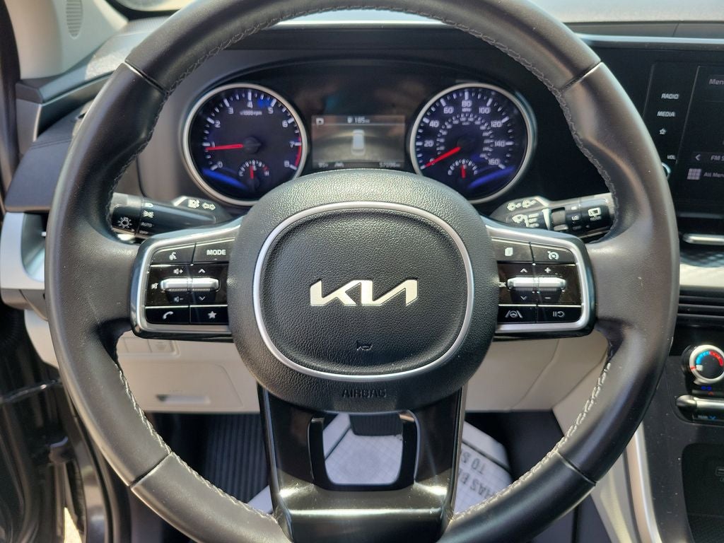 2024 Kia Carnival LX