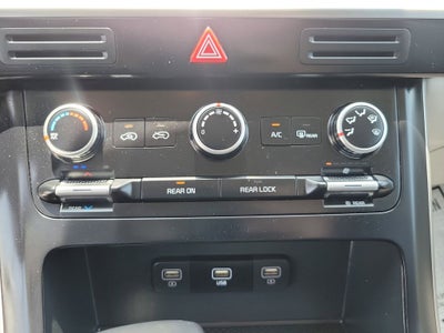 2024 Kia Carnival LX