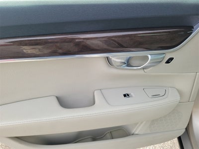 2018 Volvo S90 T6 Momentum