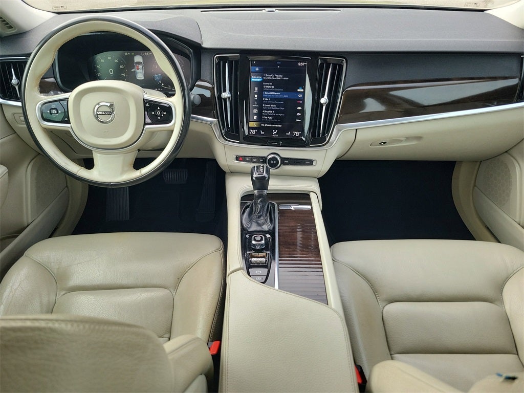 2018 Volvo S90 T6 Momentum