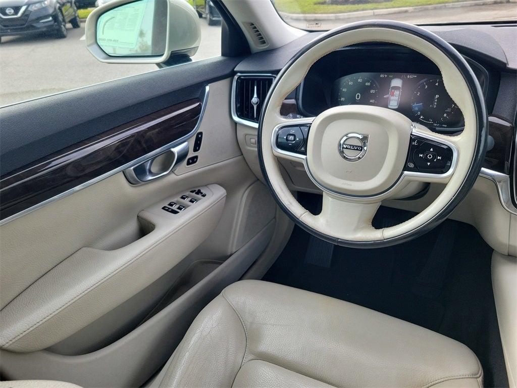 2018 Volvo S90 T6 Momentum
