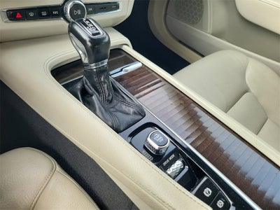 2018 Volvo S90 T6 Momentum