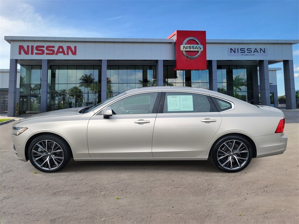 2018 Volvo S90 T6 Momentum