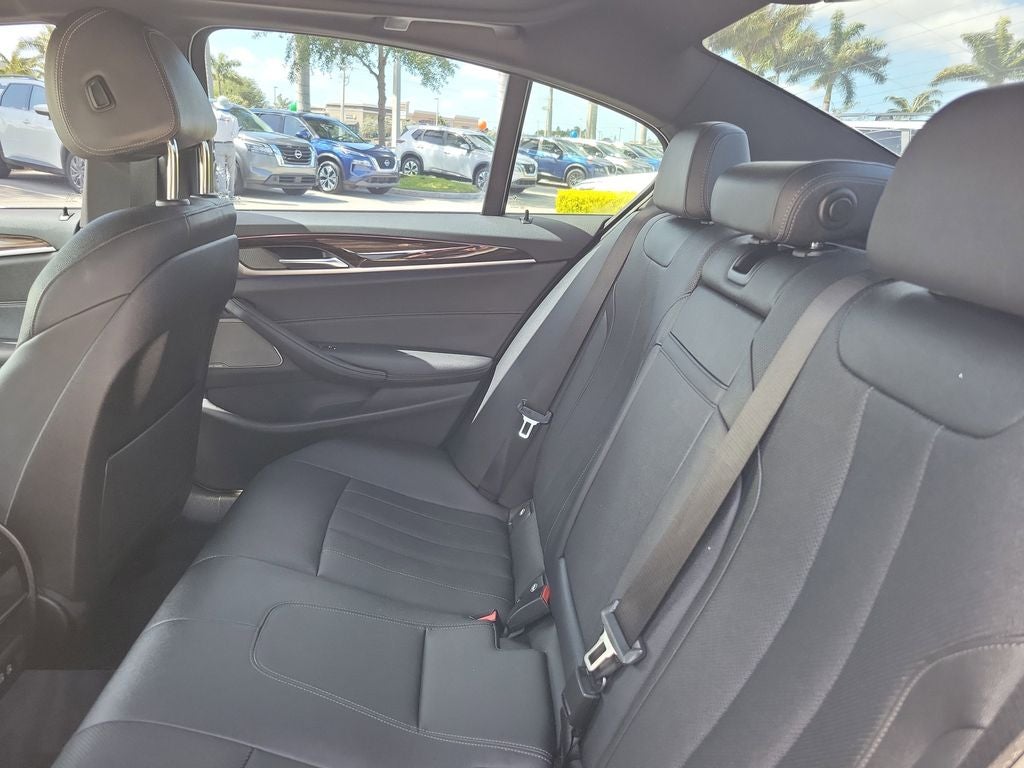 2021 BMW 5 Series 530i