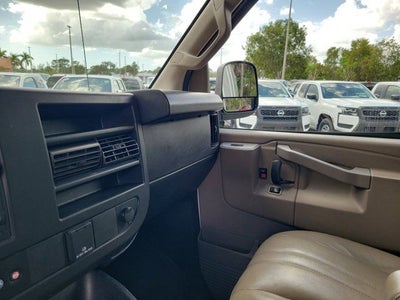 2022 Chevrolet Express 3500 Work Van Cargo