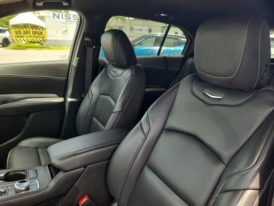 2025 Cadillac XT4 Premium Luxury