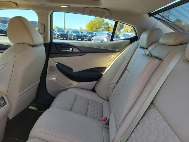 2017 Nissan Maxima Platinum