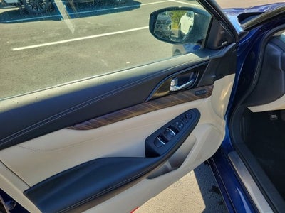 2017 Nissan Maxima Platinum