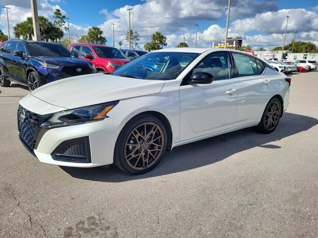 2025 Nissan Altima 2.5 SR