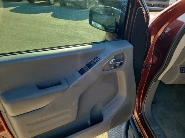 2016 Nissan Frontier SV