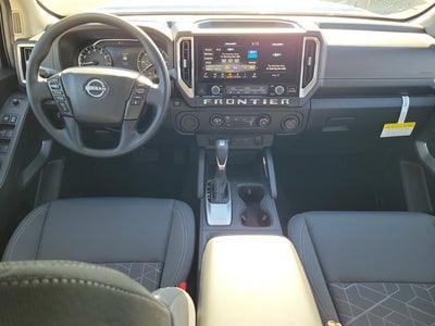 2025 Nissan Frontier SV