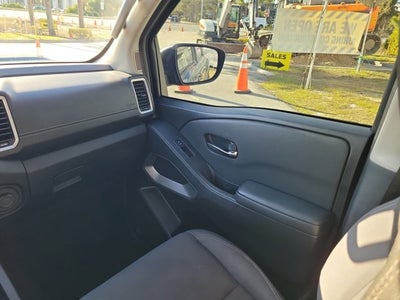 2024 Nissan Frontier SV