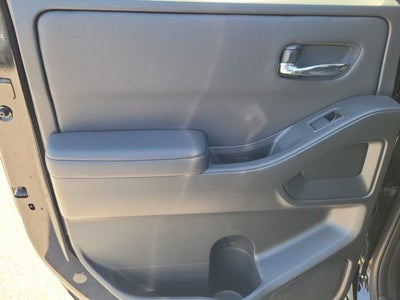 2024 Nissan Frontier SL