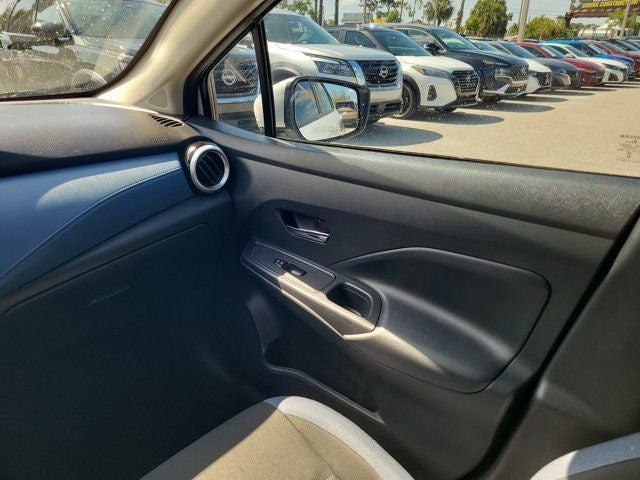 2024 Nissan Versa 1.6 SV