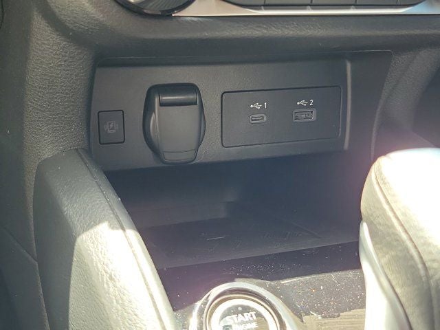 2023 Nissan Versa 1.6 SR