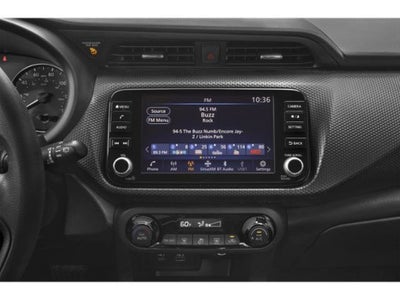 2022 Nissan Kicks SV