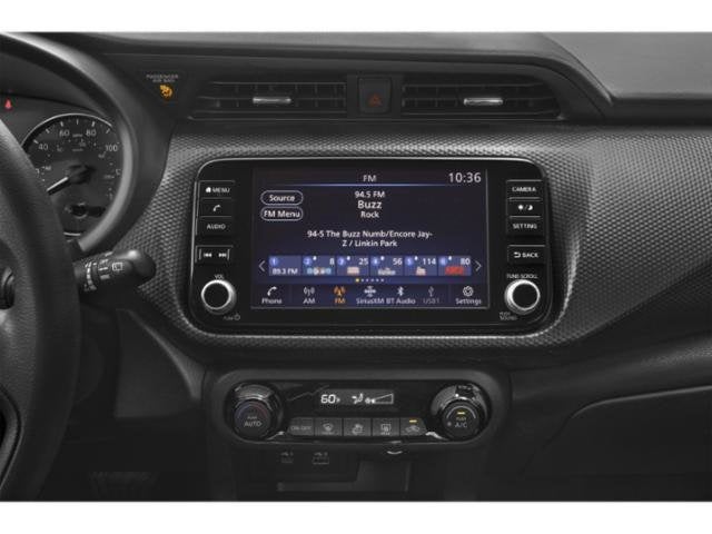 2022 Nissan Kicks SV