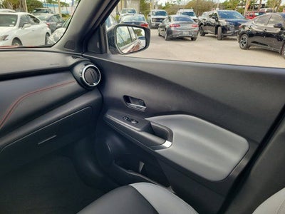 2021 Nissan Kicks SR