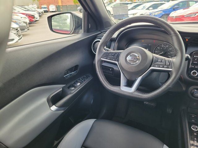 2021 Nissan Kicks SR