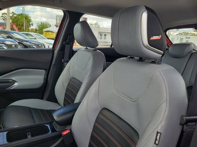 2021 Nissan Kicks SR