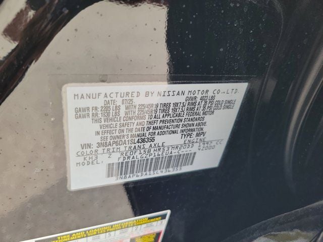 2025 Nissan Kicks SR