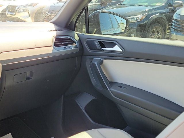 2021 Volkswagen Tiguan 2.0T SE R-Line Black