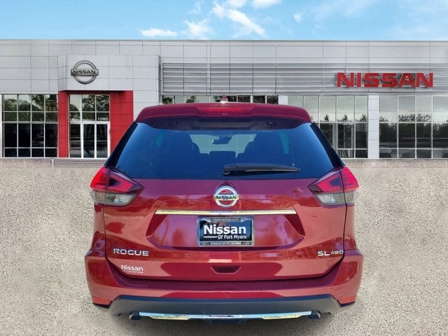 2017 Nissan Rogue SL
