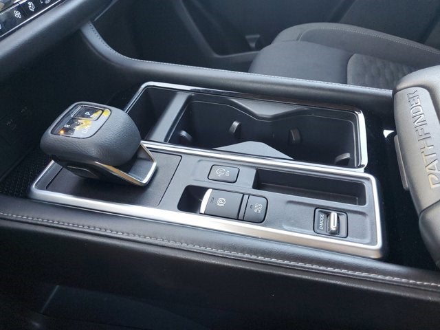 2022 Nissan Pathfinder S