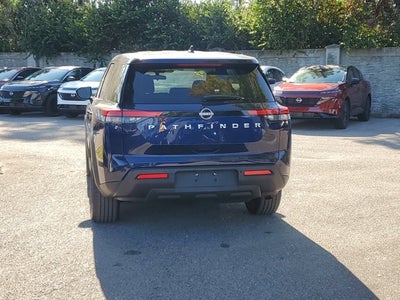 2022 Nissan Pathfinder S