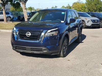 2022 Nissan Pathfinder S
