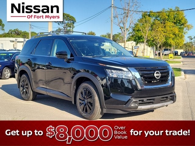 2024 Nissan Pathfinder SL