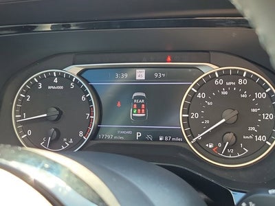 2024 Nissan Pathfinder SL