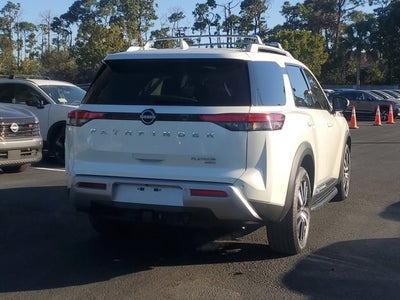 2023 Nissan Pathfinder Platinum