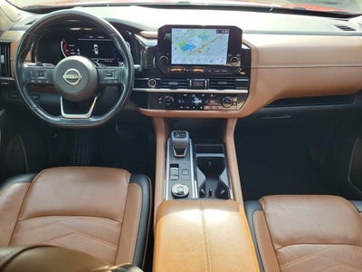 2022 Nissan Pathfinder Platinum