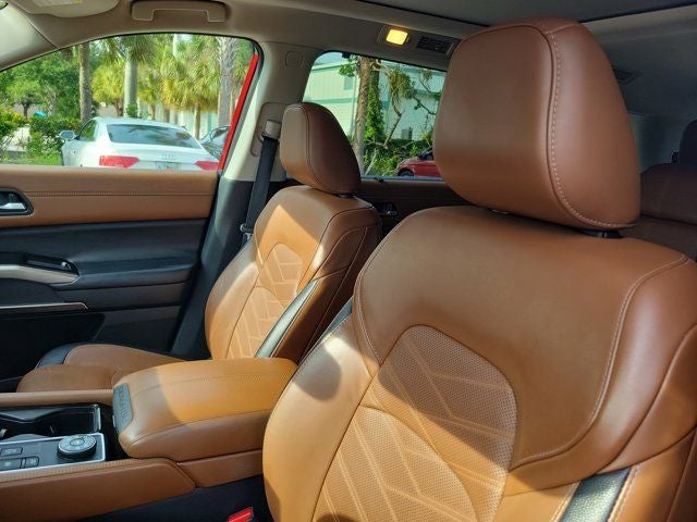 2022 Nissan Pathfinder Platinum