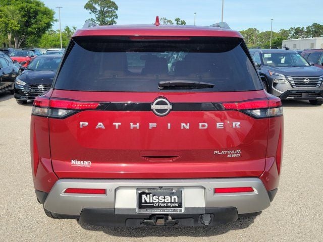 2022 Nissan Pathfinder Platinum
