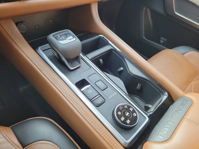 2022 Nissan Pathfinder Platinum