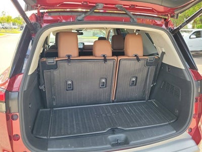 2022 Nissan Pathfinder Platinum