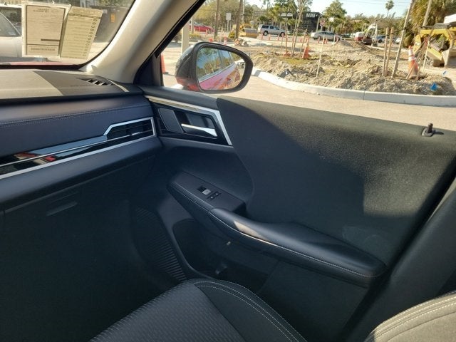 2024 Mitsubishi Outlander ES