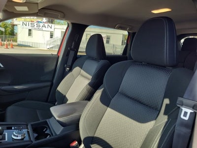 2024 Mitsubishi Outlander ES