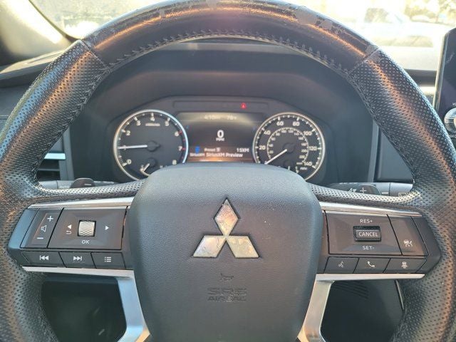 2022 Mitsubishi Outlander SE