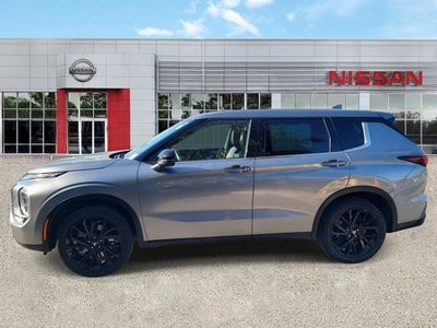 2022 Mitsubishi Outlander SE