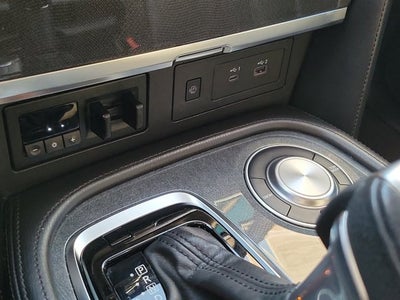 2022 Nissan Armada SV